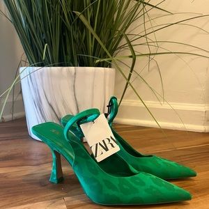 Green cheetah print sling backs